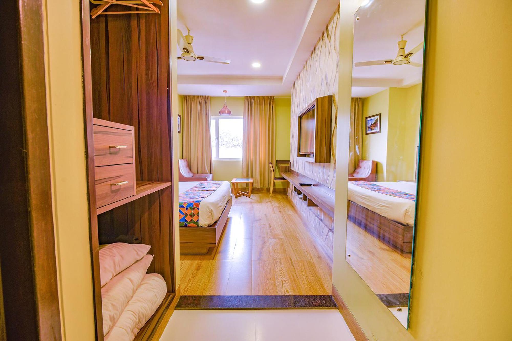 Fabhotel Phoenix Resorts - Nr M Chinnaswamy Stadium Бенґалуру Екстер'єр фото