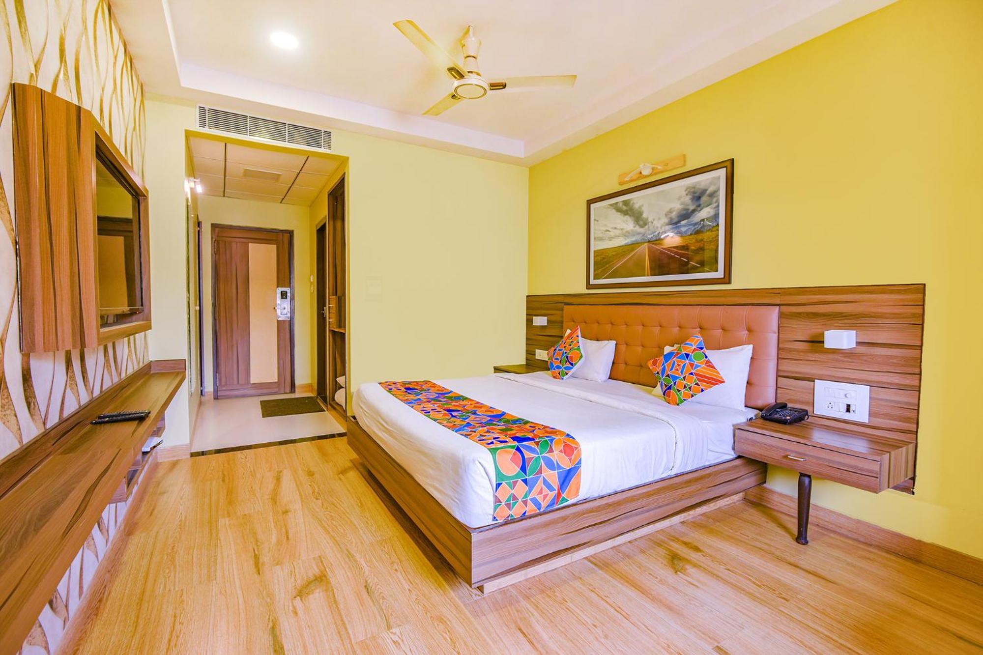 Fabhotel Phoenix Resorts - Nr M Chinnaswamy Stadium Бенґалуру Екстер'єр фото