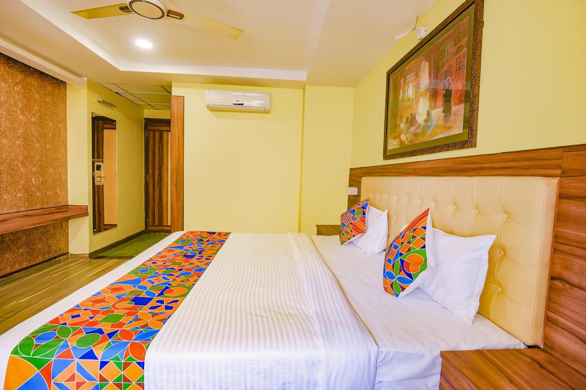 Fabhotel Phoenix Resorts - Nr M Chinnaswamy Stadium Бенґалуру Екстер'єр фото